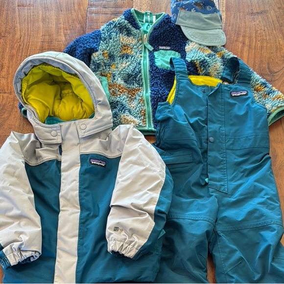 Patagonia Kids´ Blue and Gray Winter Gear